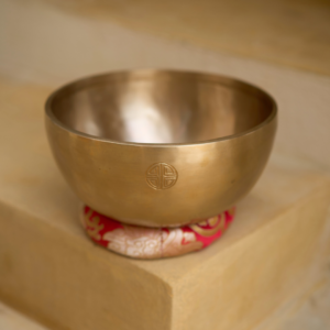 Full Moon Tibetan Bowl | Note F